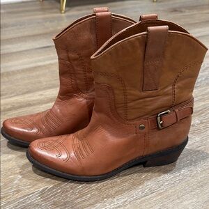 Franco Sarto Size 6M Tan Ankle Boots Western Style Leather Upper